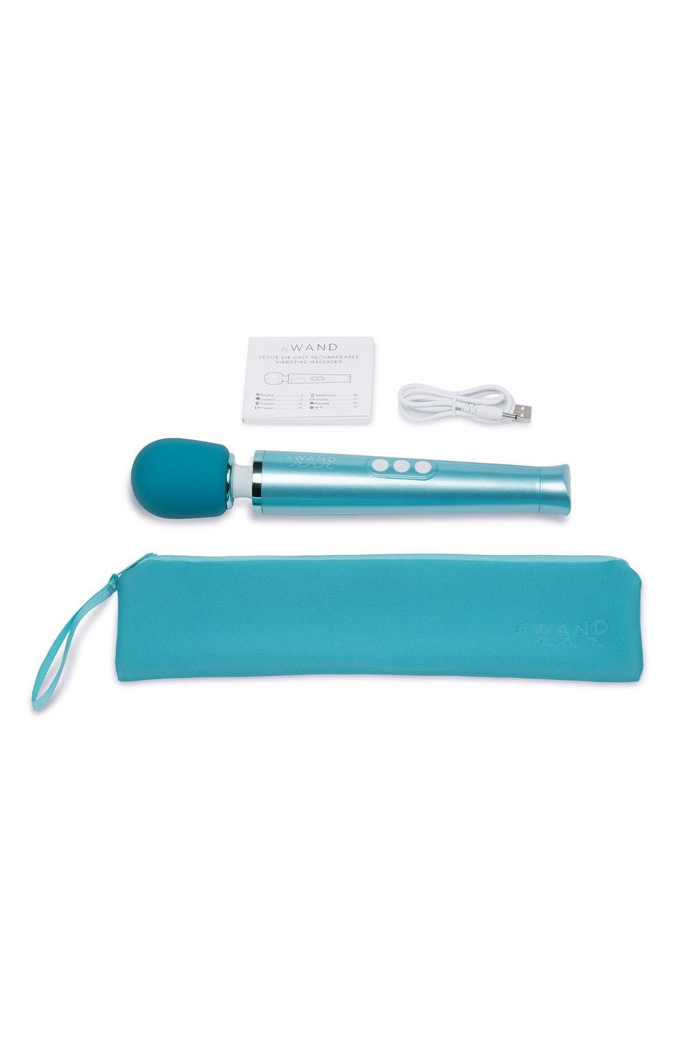 Le Wand Dive Submersible Rechargeable Vibrating Massager Vibrator Blue