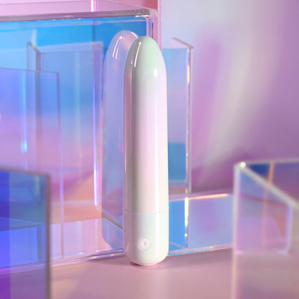 Evolved EASY DOES IT - Pearlescent White 10cm Bullet Vibrator