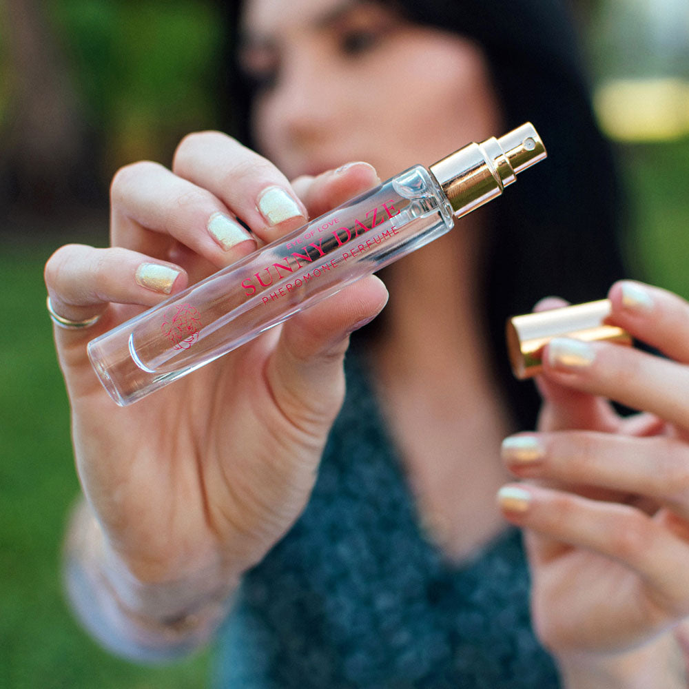 Eye Of Love Bloom Pheromone Body Spray Sunny Daze for Women to attract Men 10ml