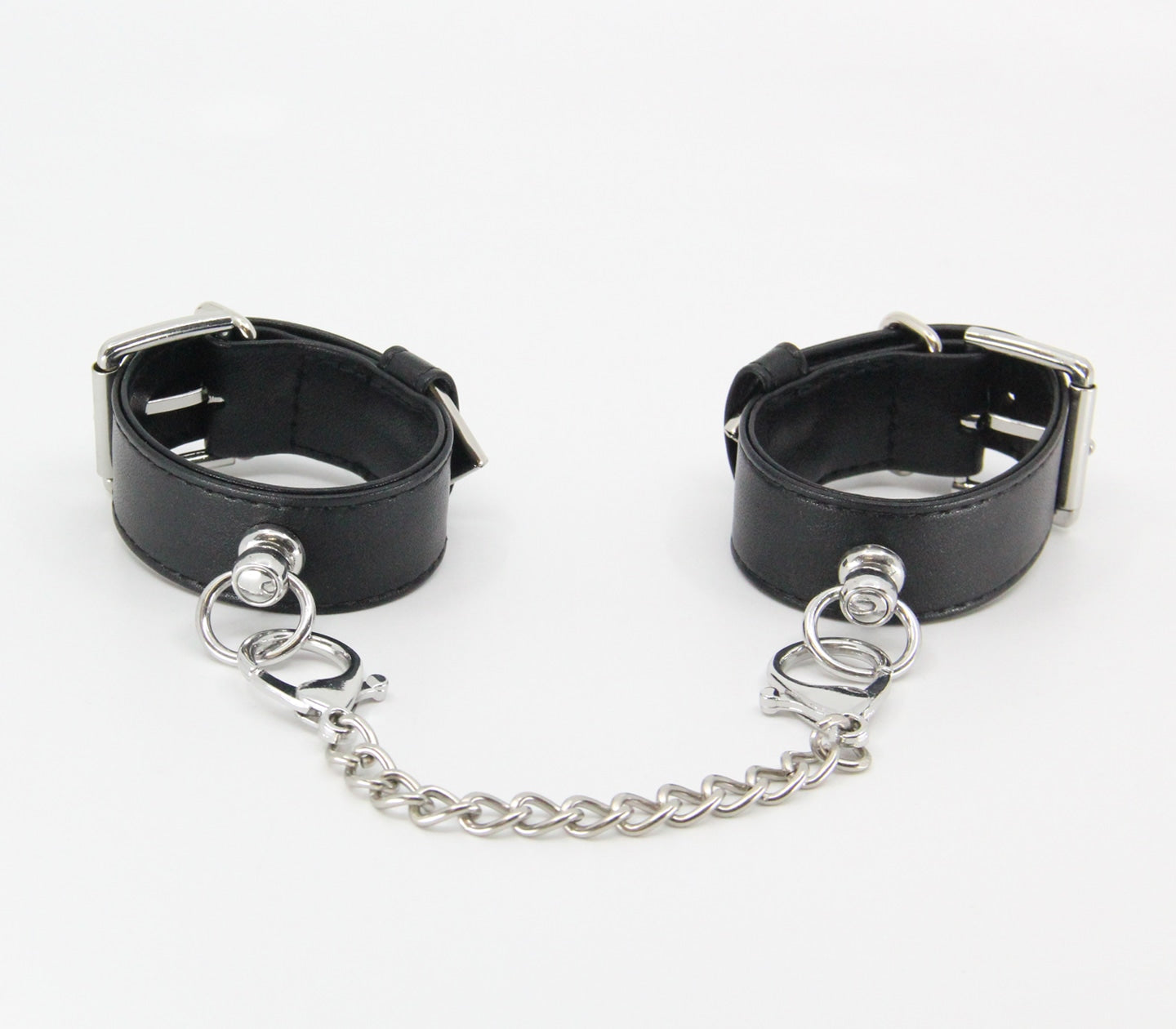 Love In Leather Leather Wrist Restraints With Silver Tip