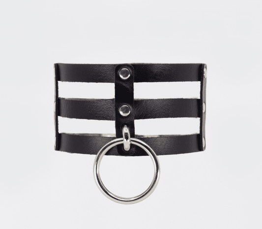 Love In Leather Faux Leather Collar With Triple Strap Design