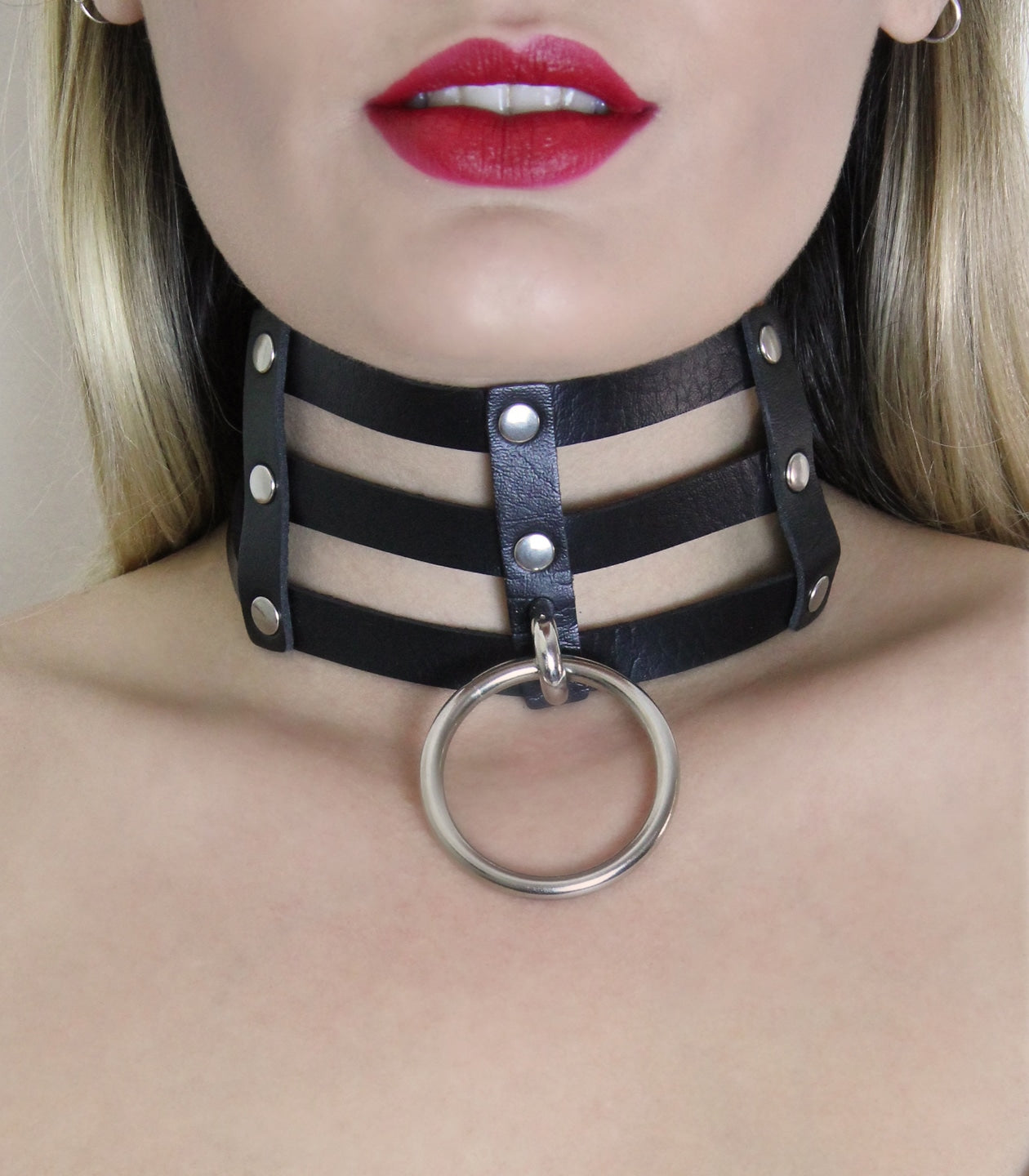 Love In Leather Faux Leather Collar With Triple Strap Design