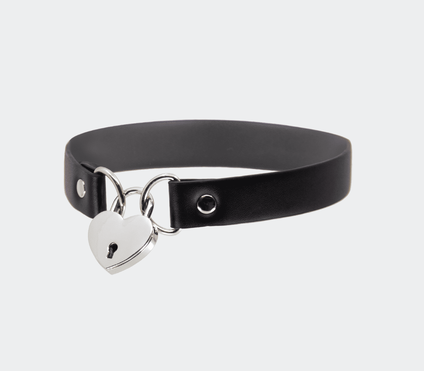 Love In Leather Faux Leather Collar With Functional Heart Padlock