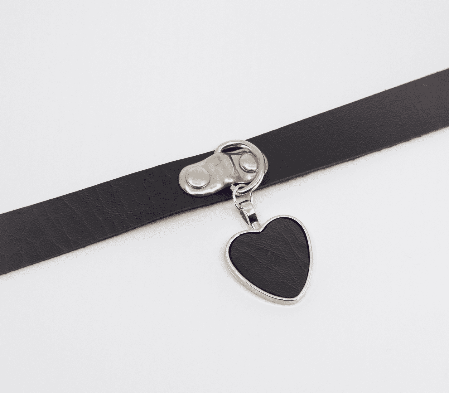 Love In Leather Faux Leather Collar With Heart Pendant