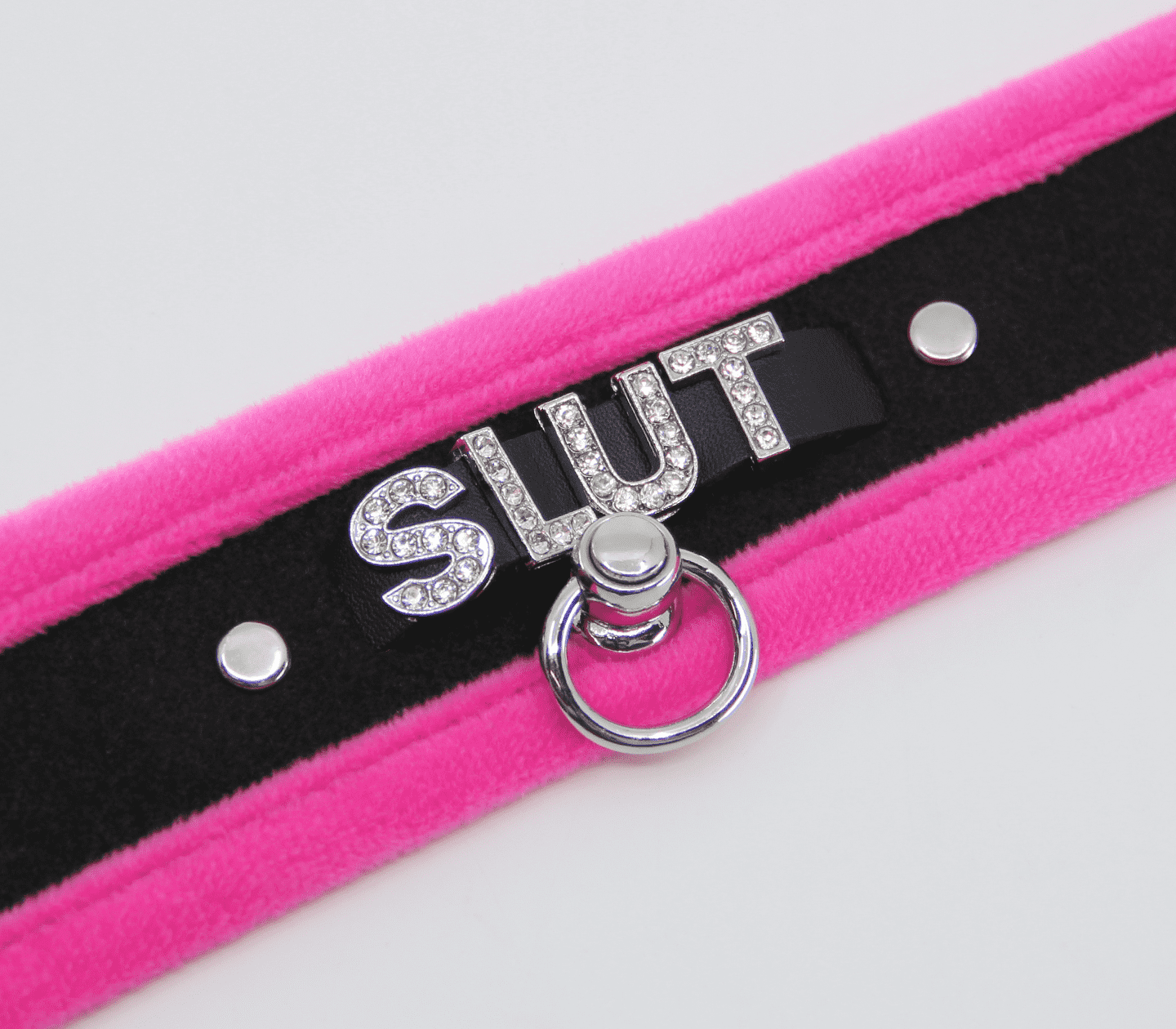 Love In Leather 'SLUT' Diamanté Word Soft & Fluffy Collar