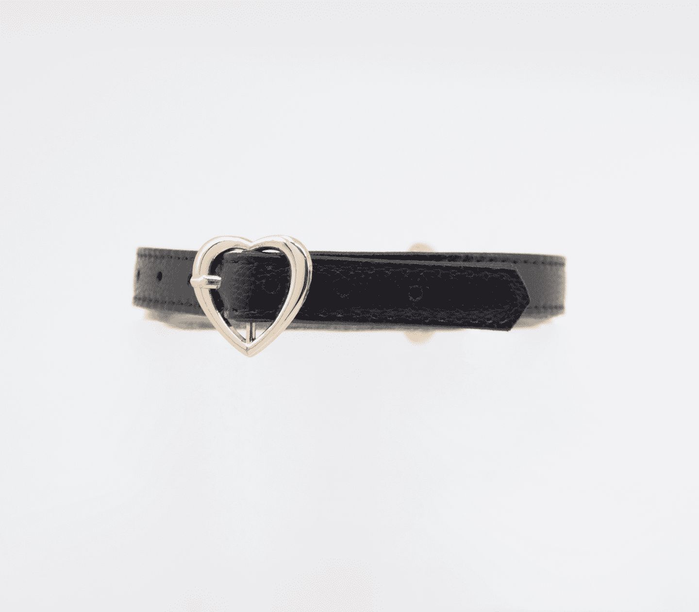 Love In Leather Leather Collar With Heart Buckle