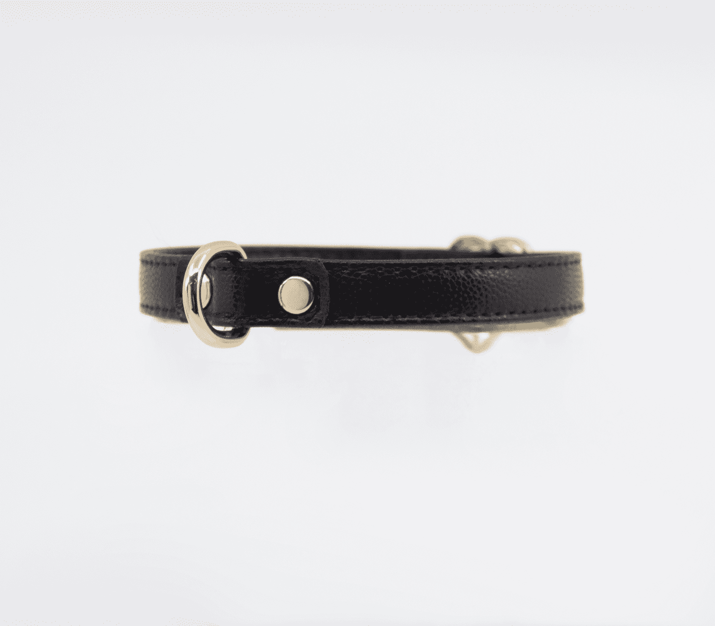 Love In Leather Leather Collar With Heart Buckle