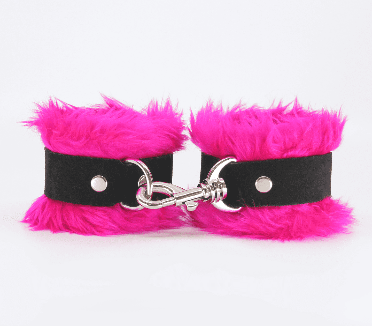 Love In Leather Soft & Fluffy Fleece Handcuffs With Suede Leather Strap