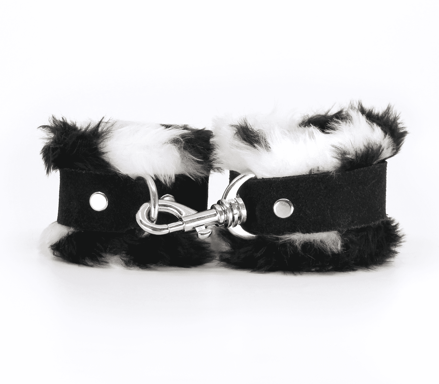 Love In Leather Soft & Fluffy Fleece Handcuffs With Suede Leather Strap