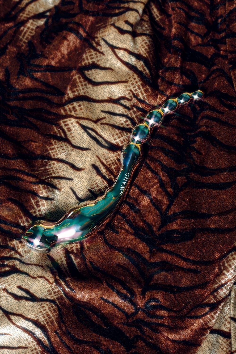 Le Wand Swerve - Stainless Steel Dual-Ended Wand for Anal Stimulation