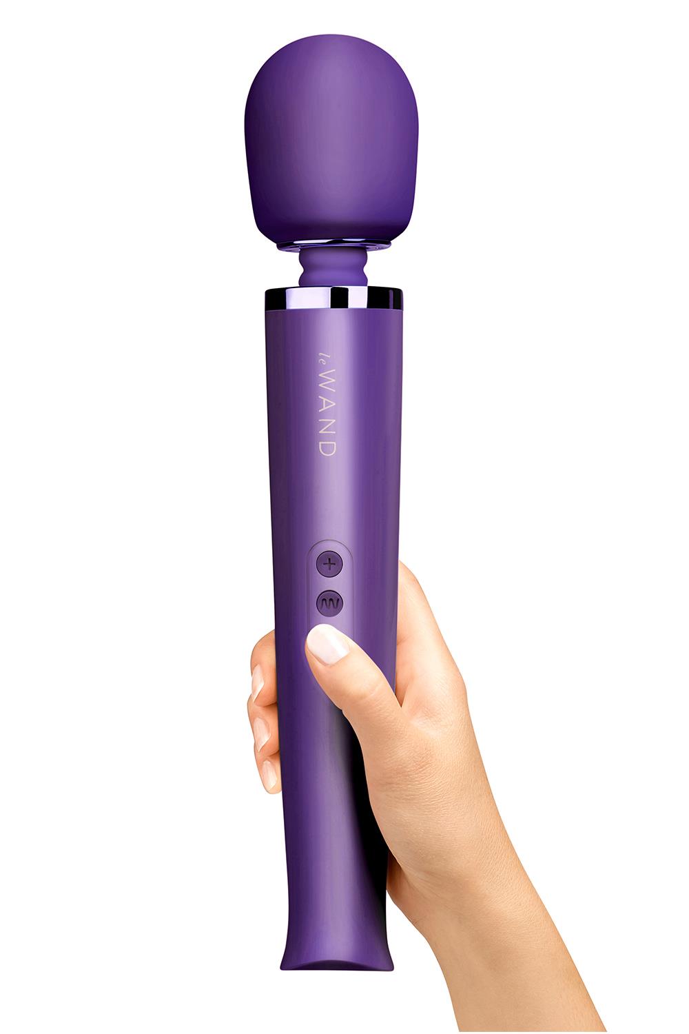 Le Wand Rechargeable Vibrating Massager Vibrator Purple