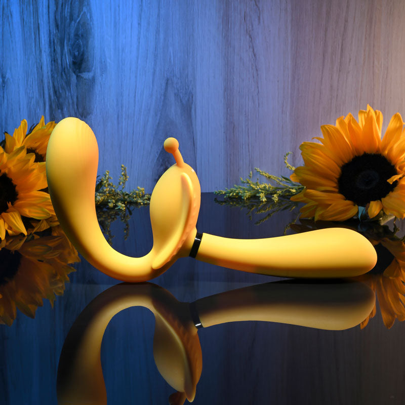 Evolved THE MONARCH Couples Vibrator - Triple Shaft Strapless Strap-On Vibrator
