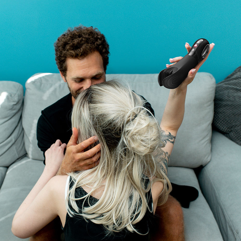 Fun Factory Manta Vibrating Stroker Couples Vibrator 2026 Black