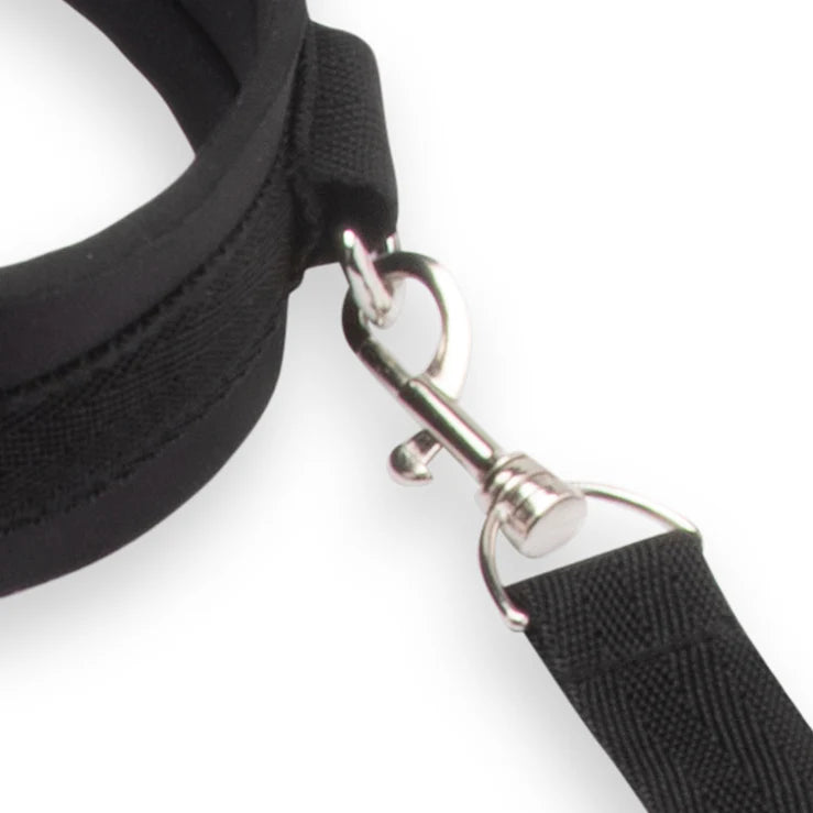 Lux Fetish Collar & Leash Set With Removable Cuffs