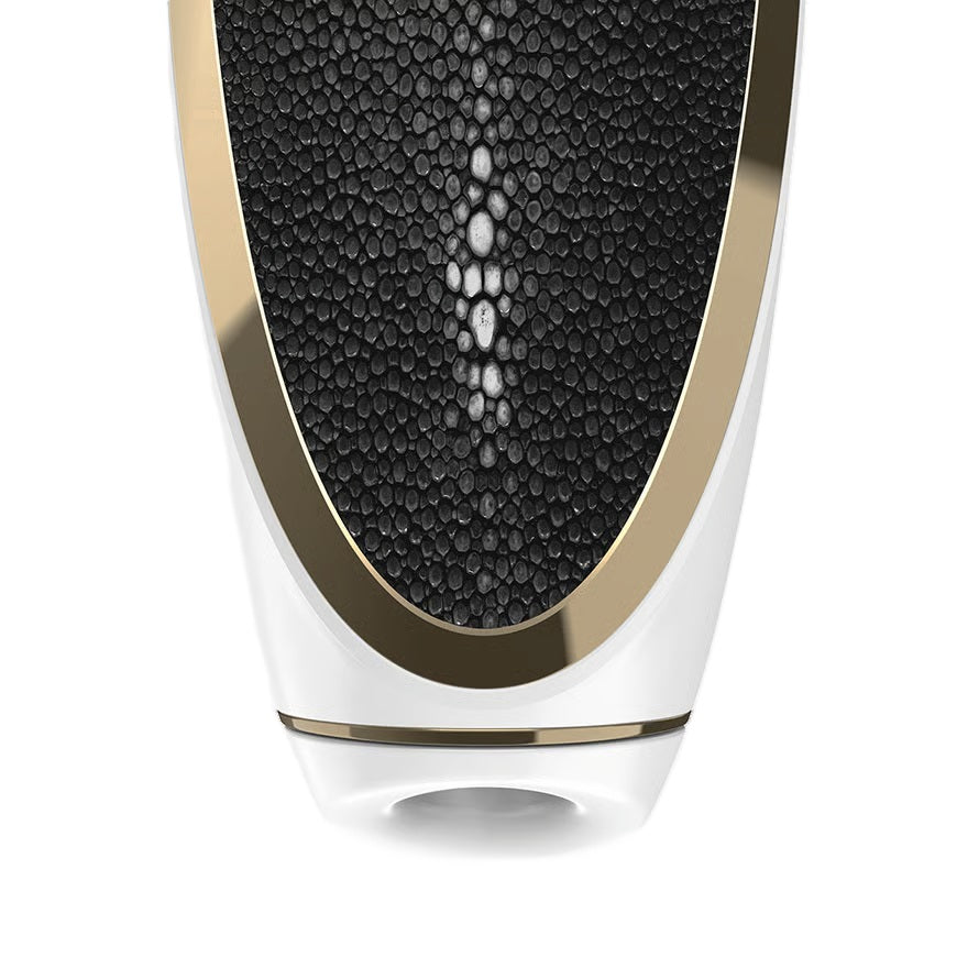 Satisfyer Luxury Haute Couture - Clitoral Air Pulse Vibrator