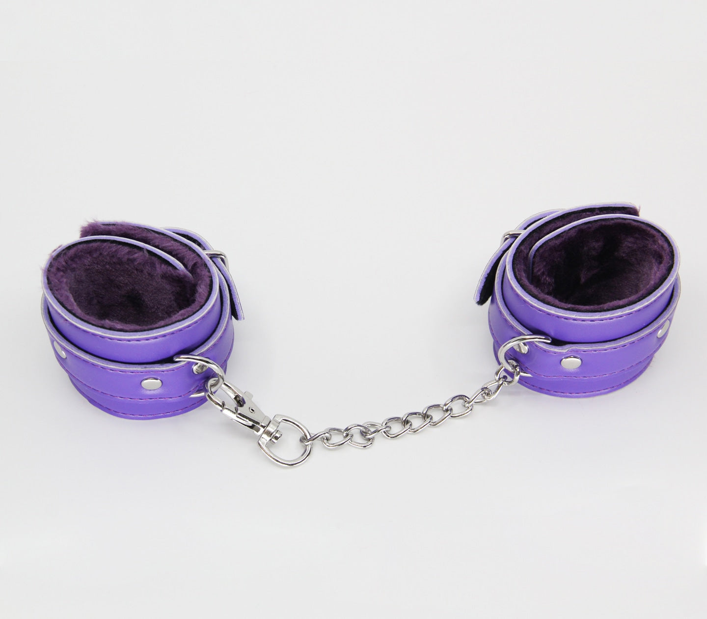 Love In Leather Faux Fur Lined Leatherette Wrist Restraints With Detachable Chain Join
