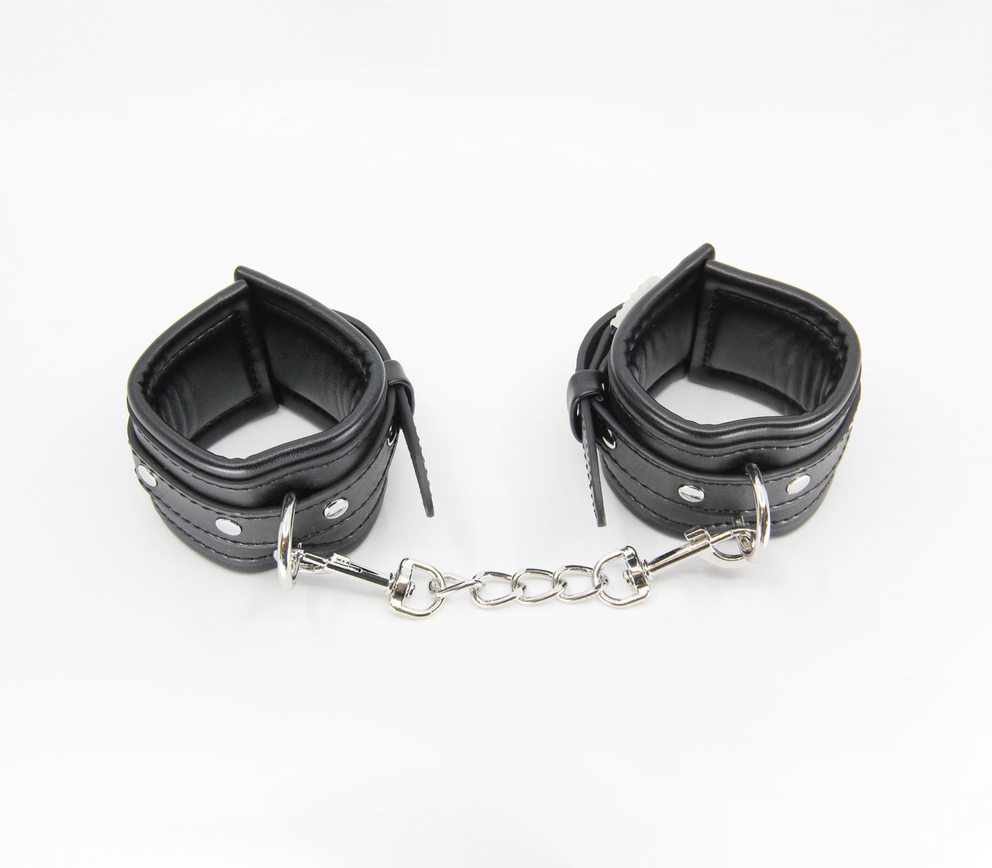 Love In Leather Faux Leather Wrist Restraints With Detachable Chain Join And Diamanté Buckle