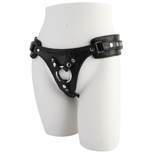 Chisa Noir Royal Harness With Metal Ring