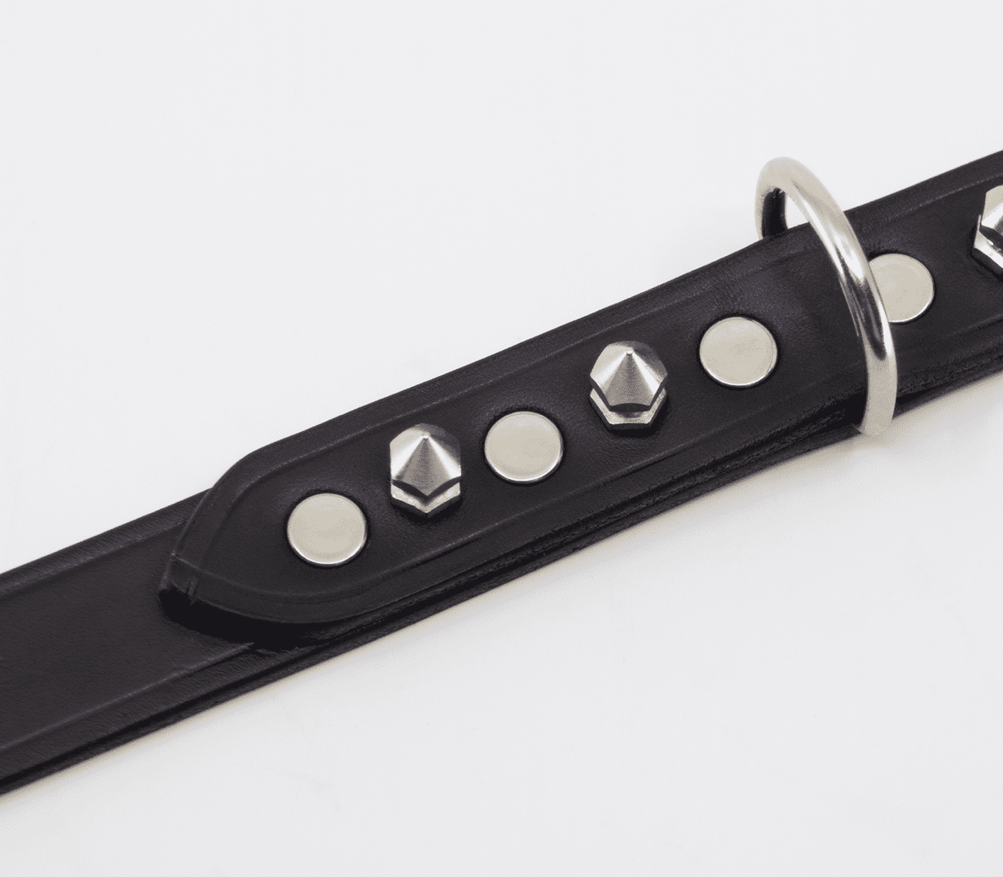 Love In Leather Unlined Leather Collar With Short Dog Spikes