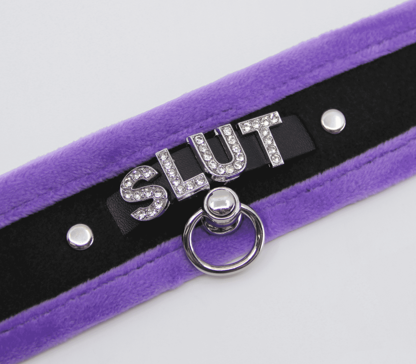 Love In Leather 'SLUT' Diamanté Word Soft & Fluffy Collar