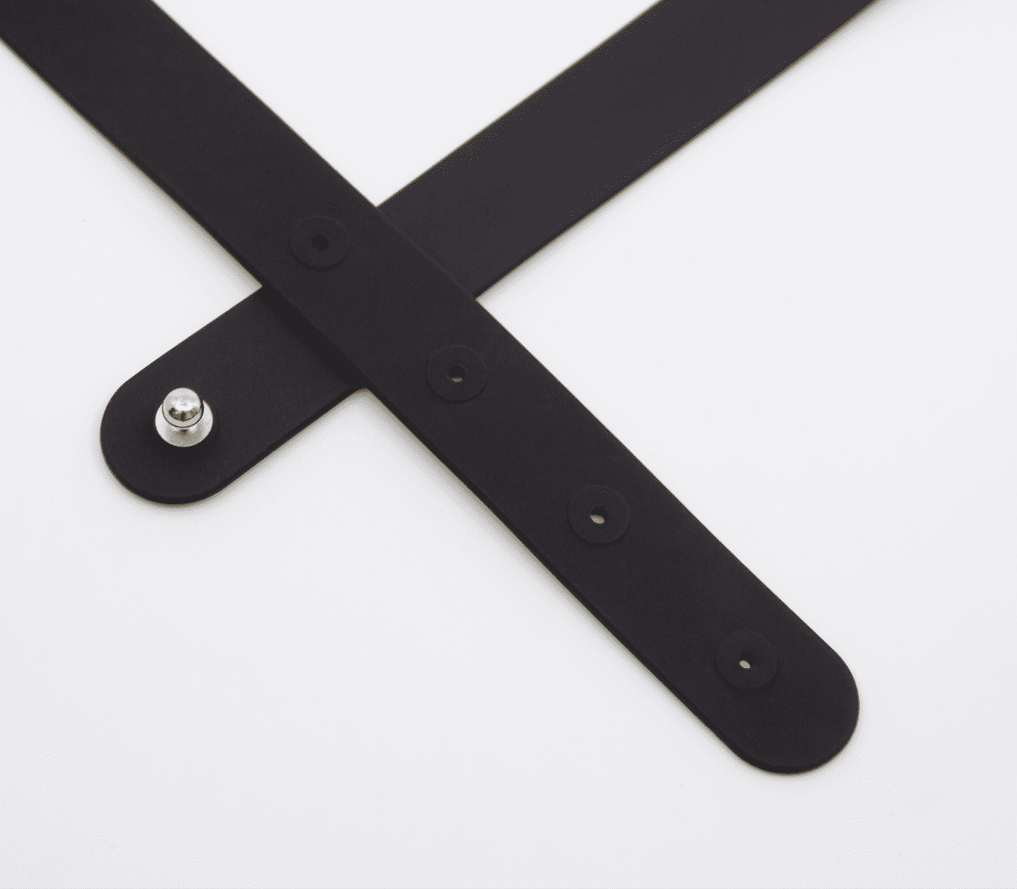 Love In Leather Silicone ‘BITCH’ Collar