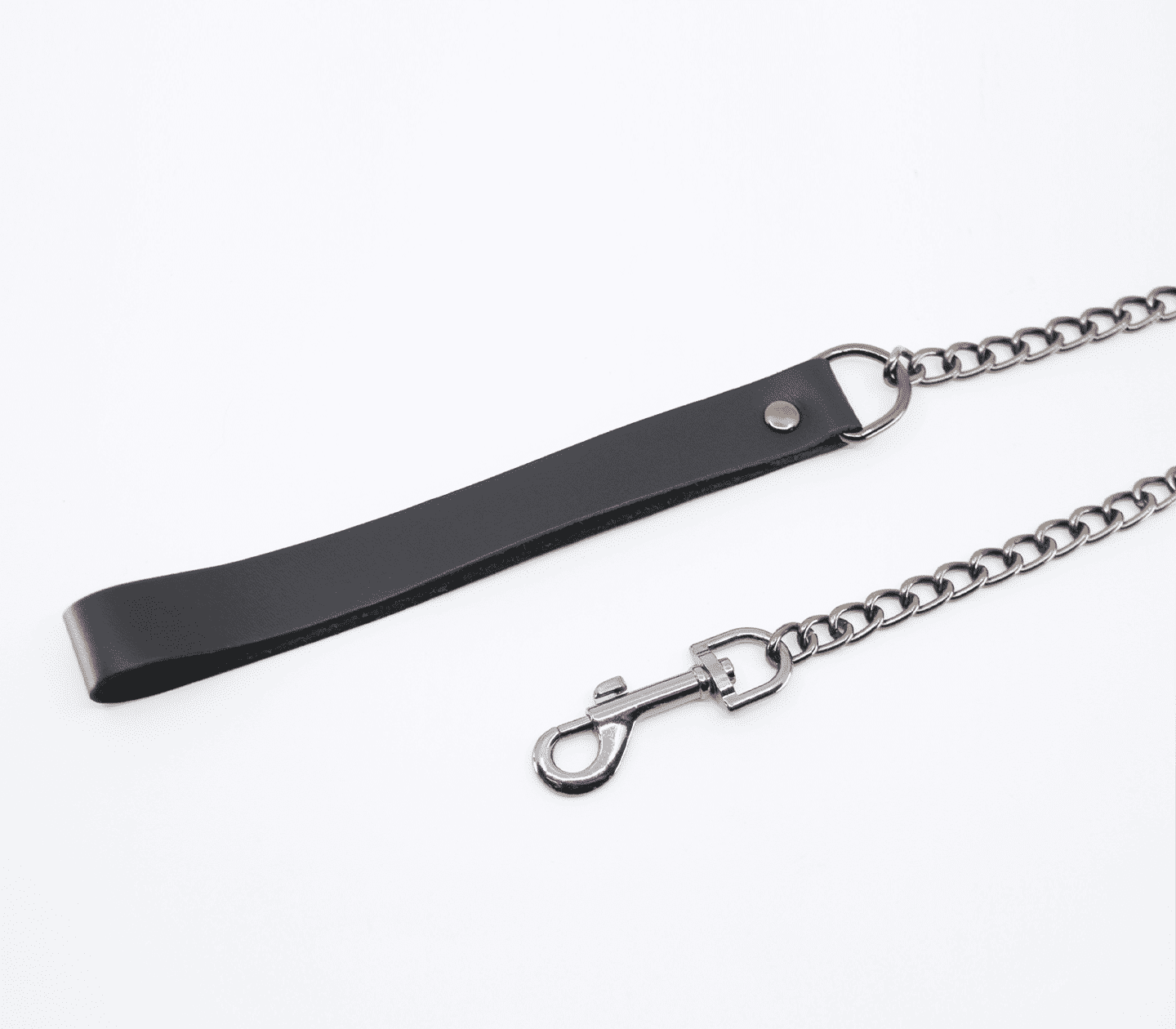 Love In Leather Leather & Chain Lead